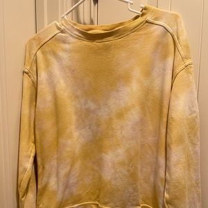 Color: Yellow, white    Size: small in womans